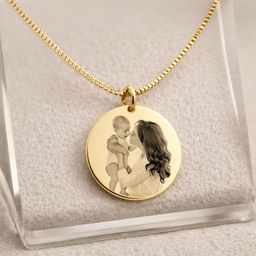 Colar cordão feminino pingente personalizado com foto gravação e nome banhado a ouro 18k Namorados