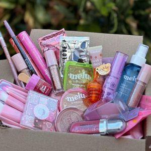 KIT CAIXA 18 ITENS MAQUIAGENS MELHORES MARCA MAKE BARATA